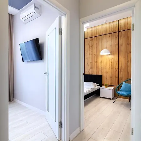 Leogrand Vip Apartments On Pidhirna 3 Lviv Exterior photo